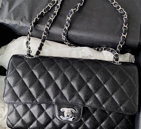 chanel classic flap 包内序列号|chanel flap.